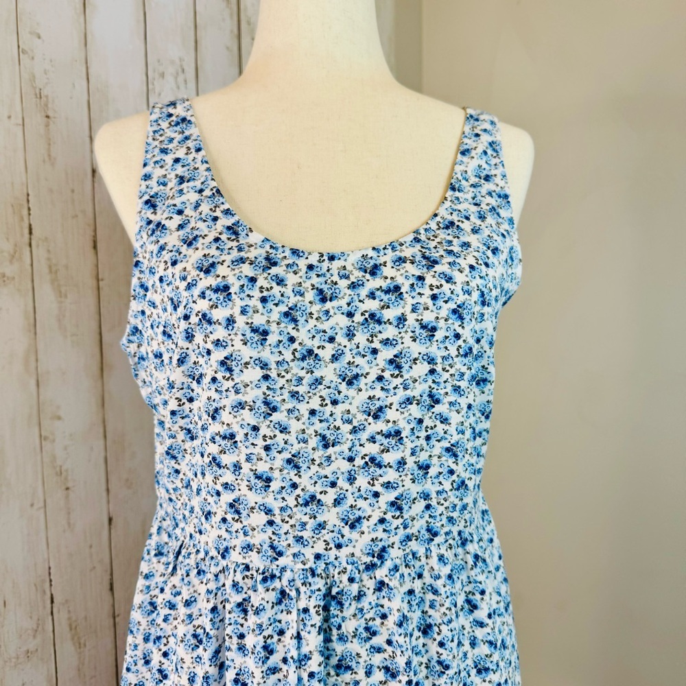 H&M Divided Blue Floral Sleeveless Dress – Size 8 - Picture 3 of 11